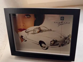 FrameBuddy The No-Drama Picture Frame Clip