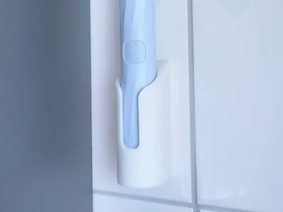 Philips First Shave wall holder