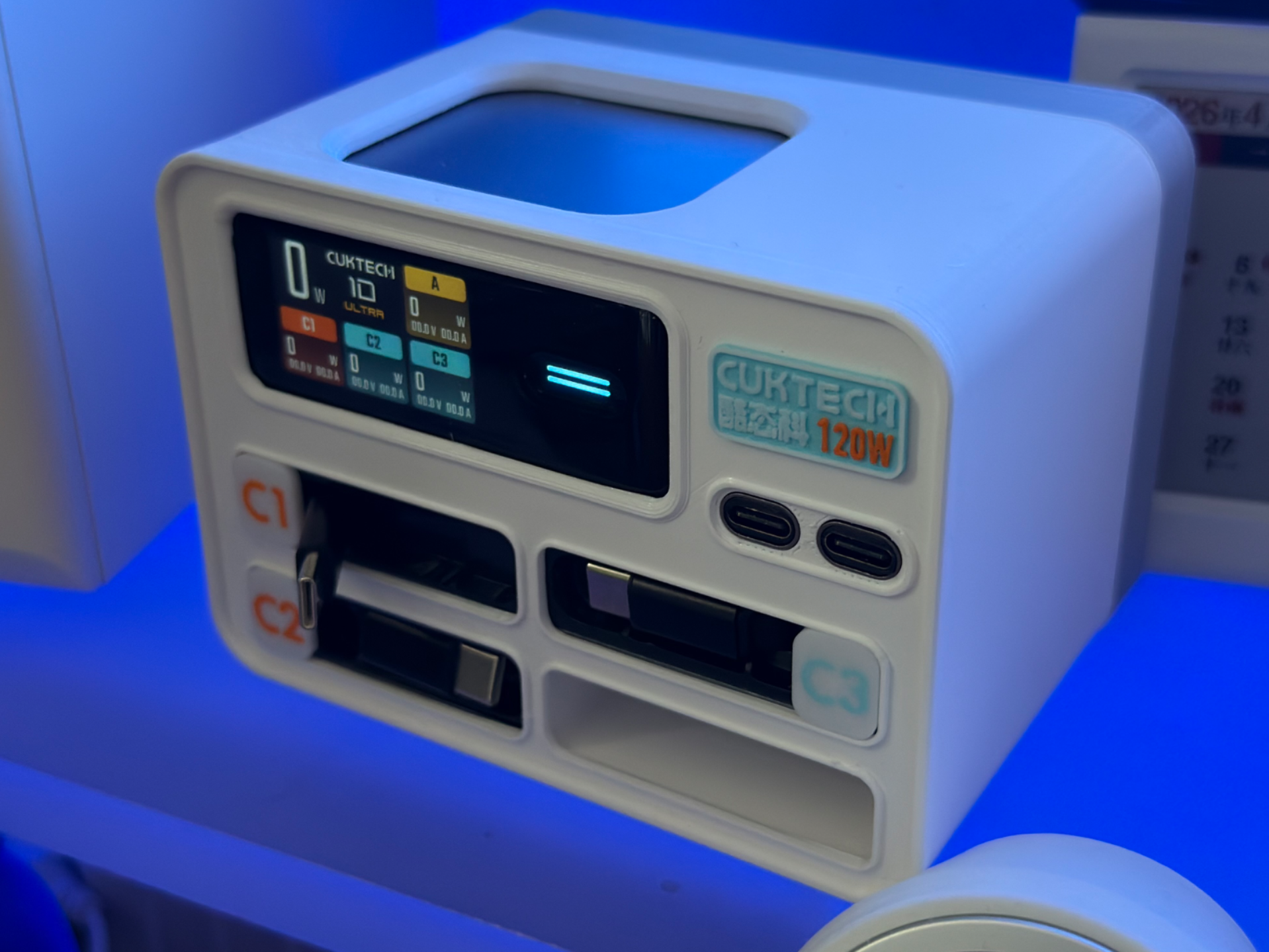 Miniatura 1 do modelo 3D 酷态科10号ultra充电站
