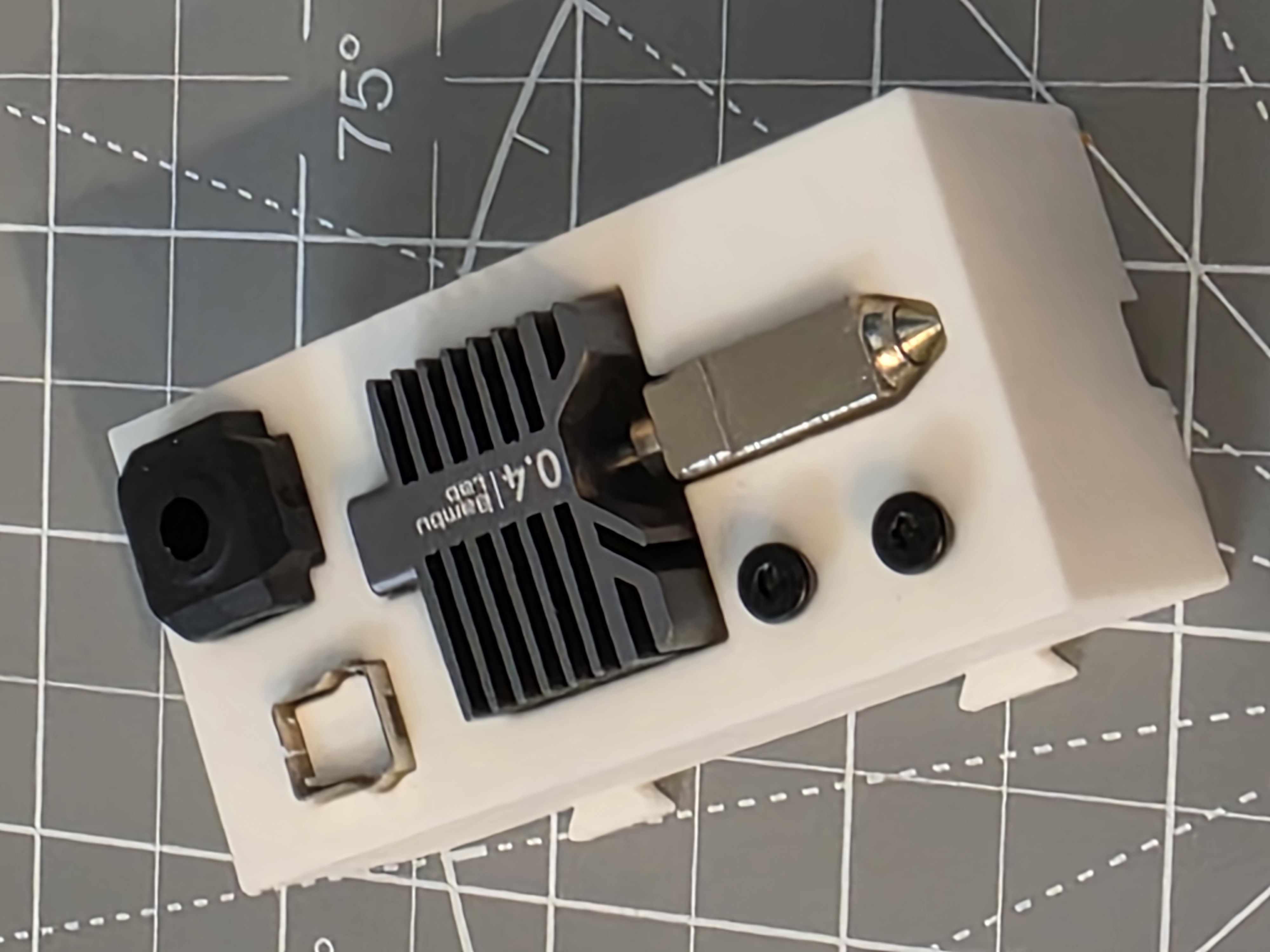 Miniatura 19 do modelo 3D Customizable Modular Hotend Box (v3)