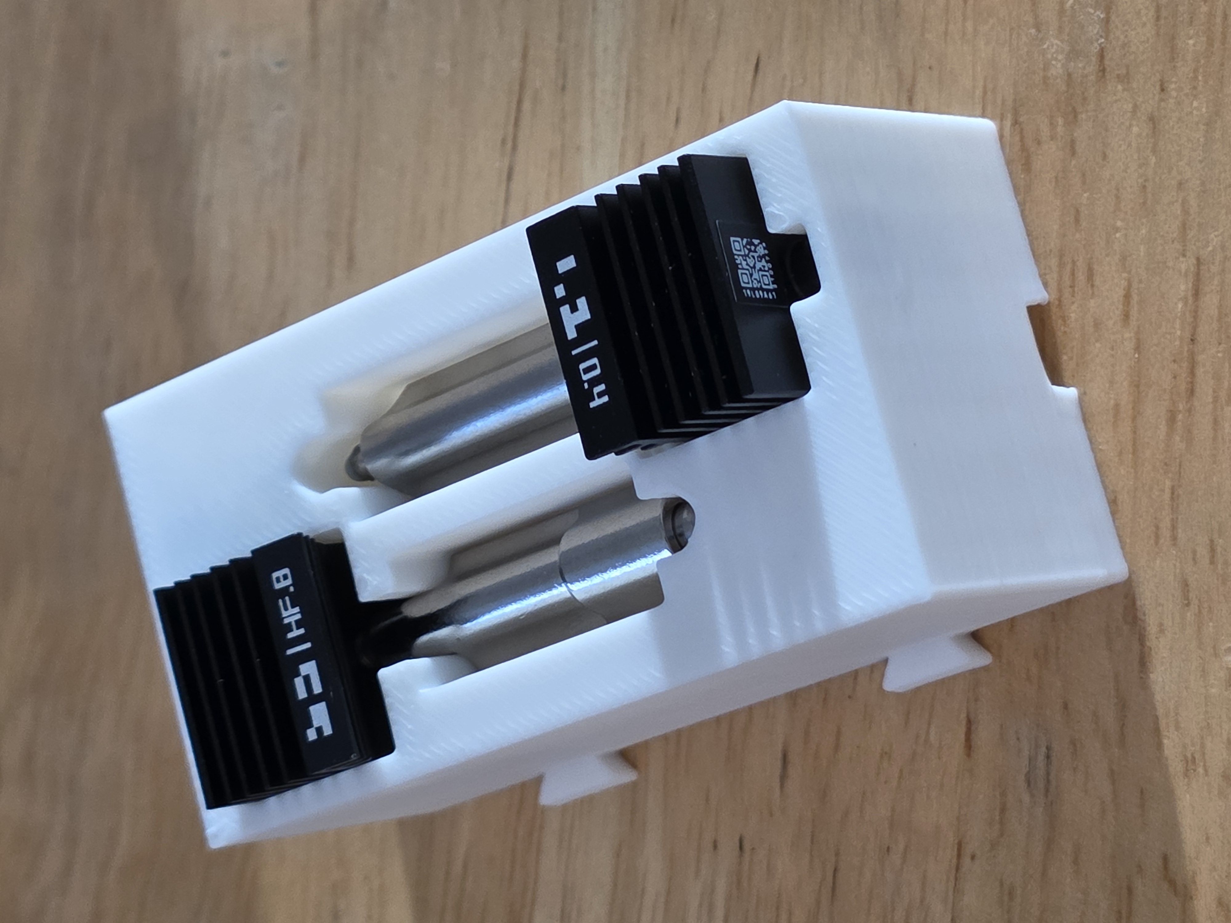 Miniatura 12 do modelo 3D Customizable Modular Hotend Box (v3)