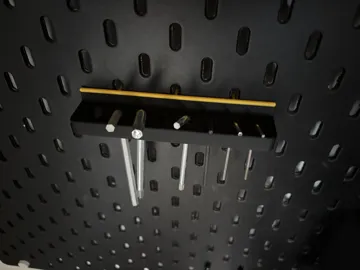 Letrero o emblema decorativo: IKEA SKÅDIS Inbusschlüsselhalter | Akzent Design — vista de referencia 5