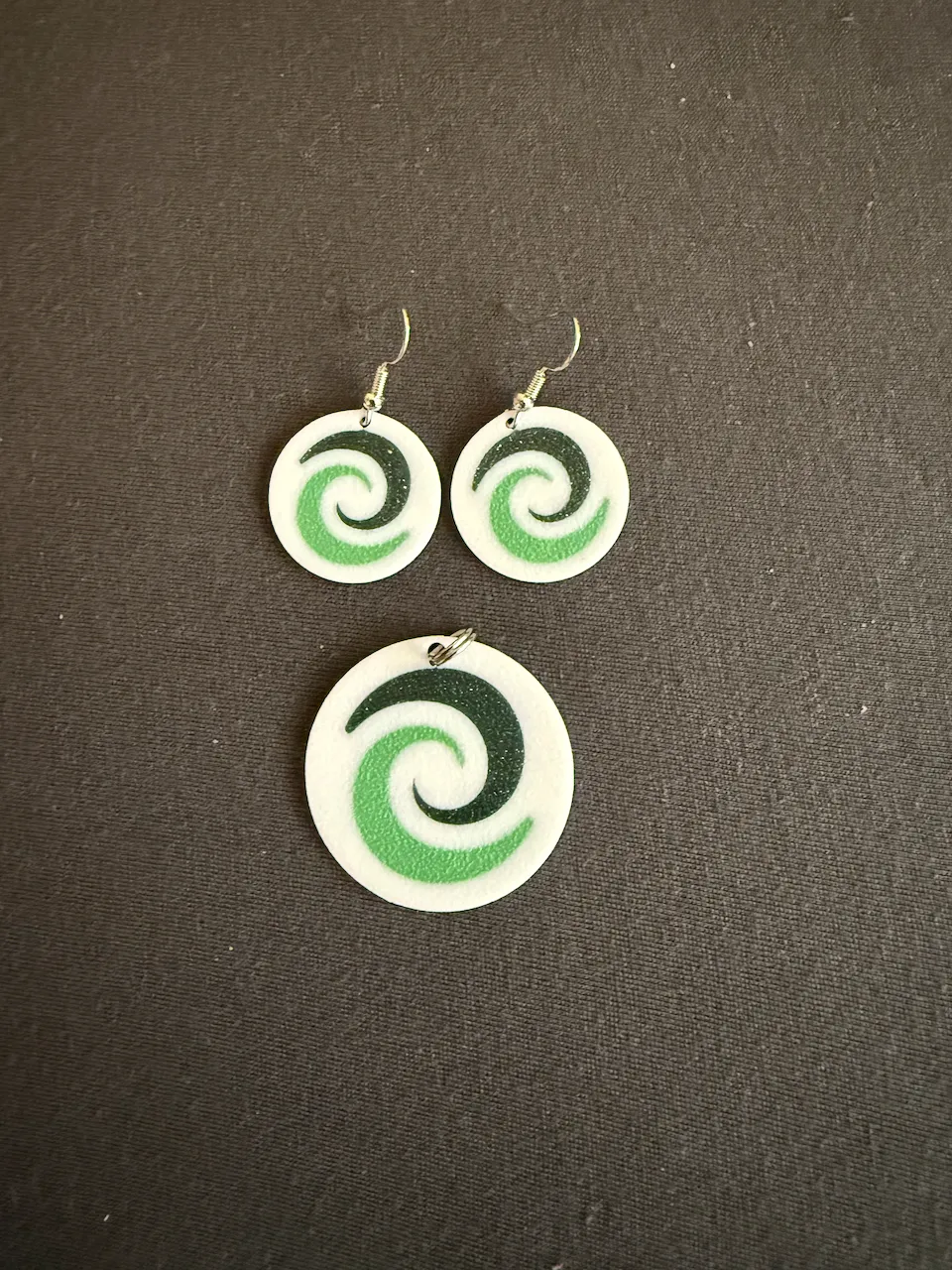 CURIOSS Earrings / Keychains view 3
