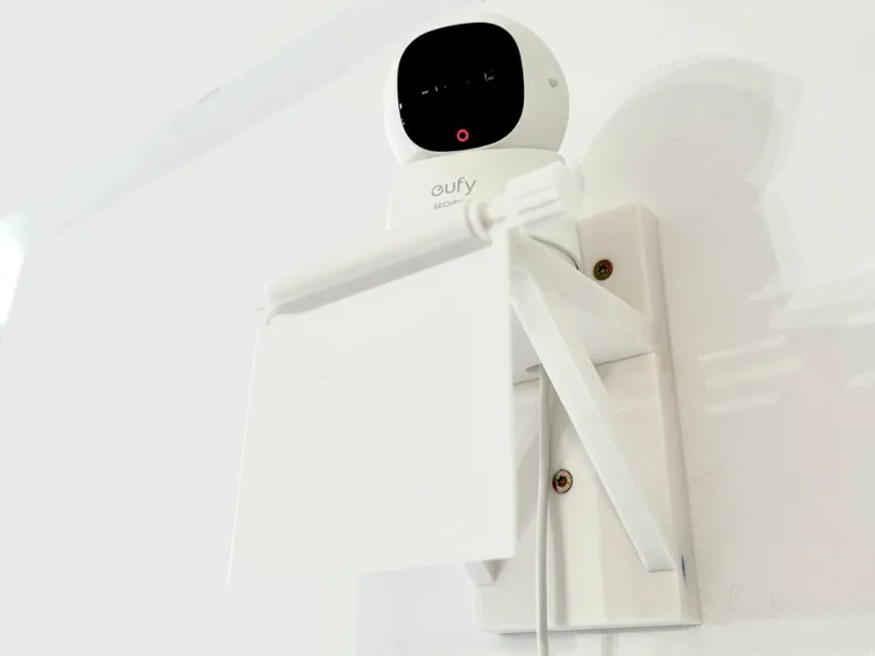 Eufy C220 Privacy Wall Mount