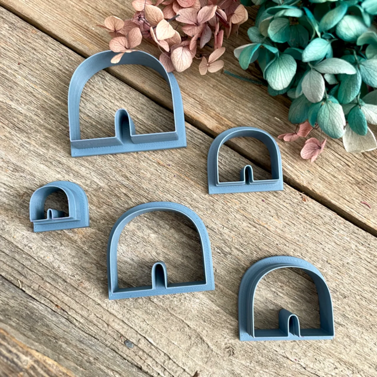 Short Rainbow Earring Cutters view 2