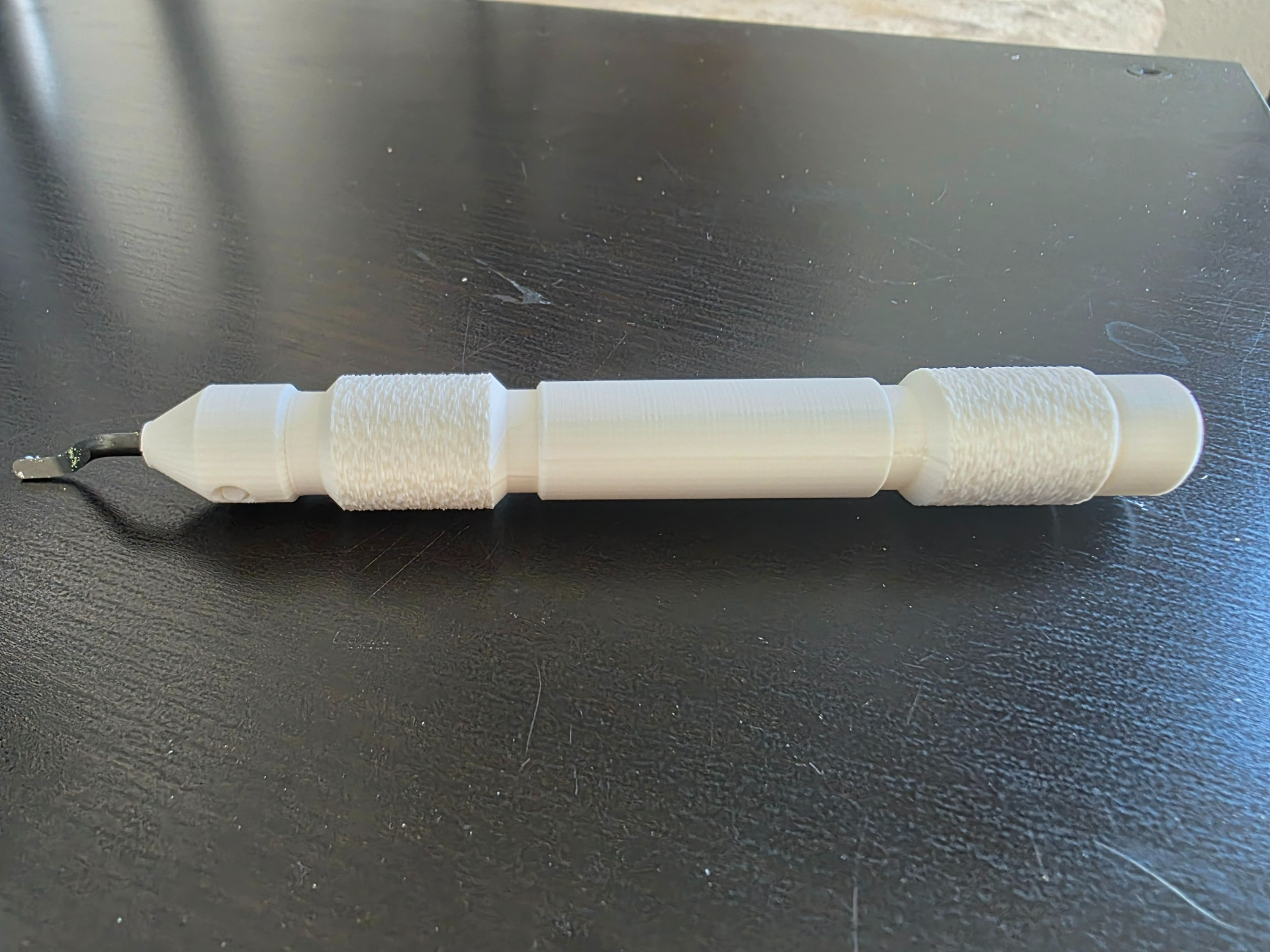 Hand Deburring Tool for Replaceable Blade