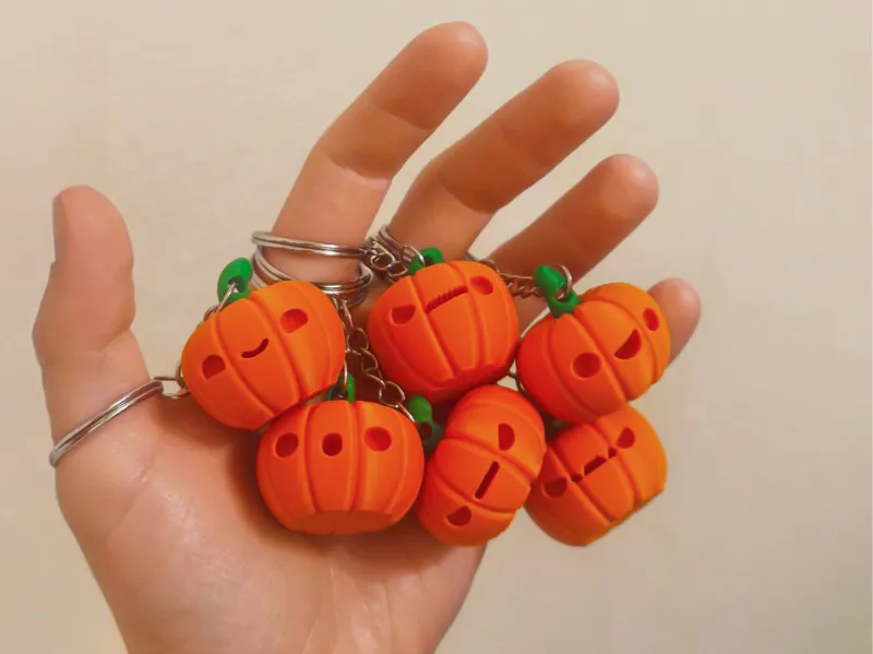 Mini Pumpkin Keychain Set