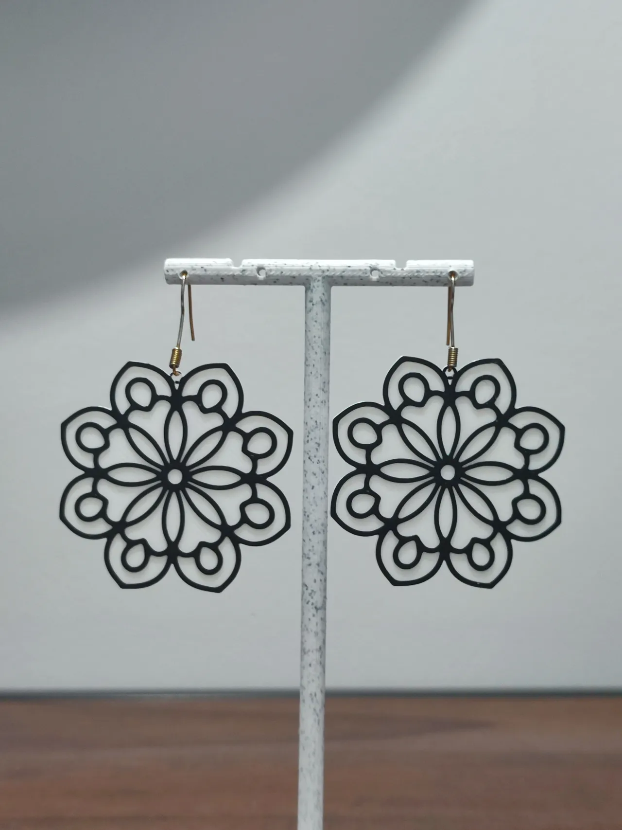 Aretes Flor de la Vida view 2
