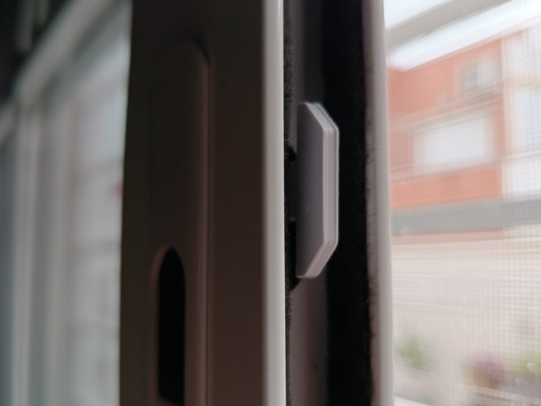Sliding Window Latch Hook