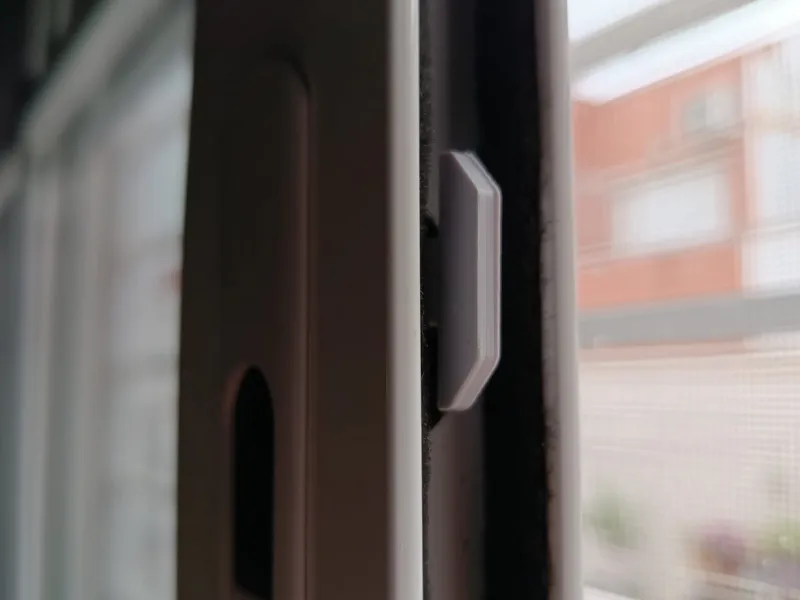 Sliding Window Latch Hook