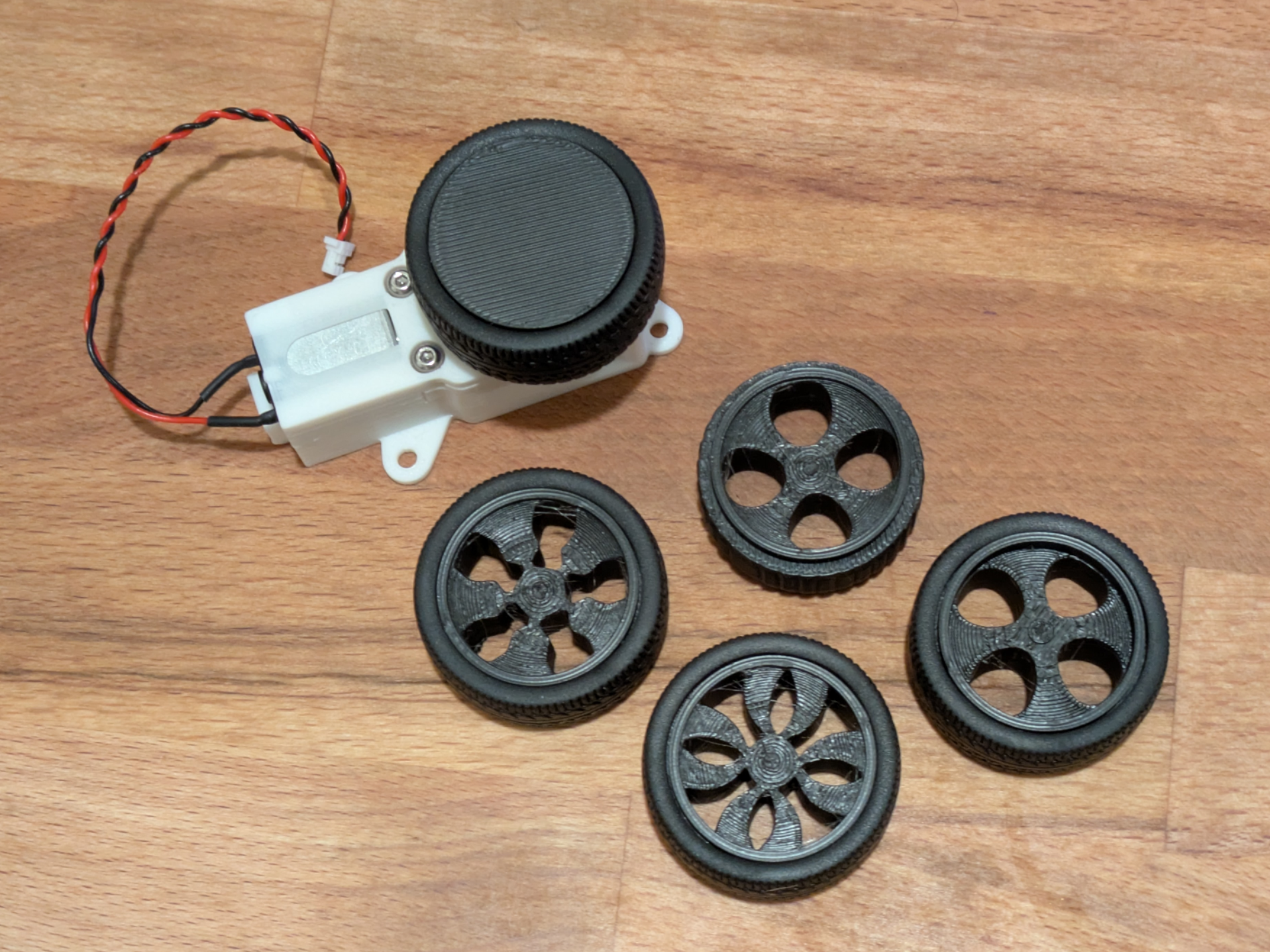 Miniatura 1 do modelo 3D Cyberbrick Compatible Wheels