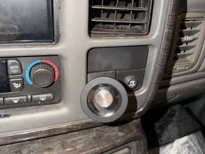 99-06 chevy truck cellphone mount