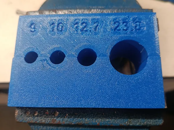 https://makerworld.bblmw.com/makerworld/model/US7c4bce273f89a6/design/2025-10-11_9917f43f28c21.jpg