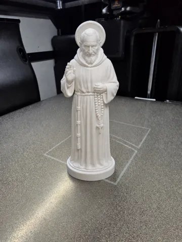 Figura decorativa: Padre Pio – Saint Pio Statue STL — vista de referencia 3