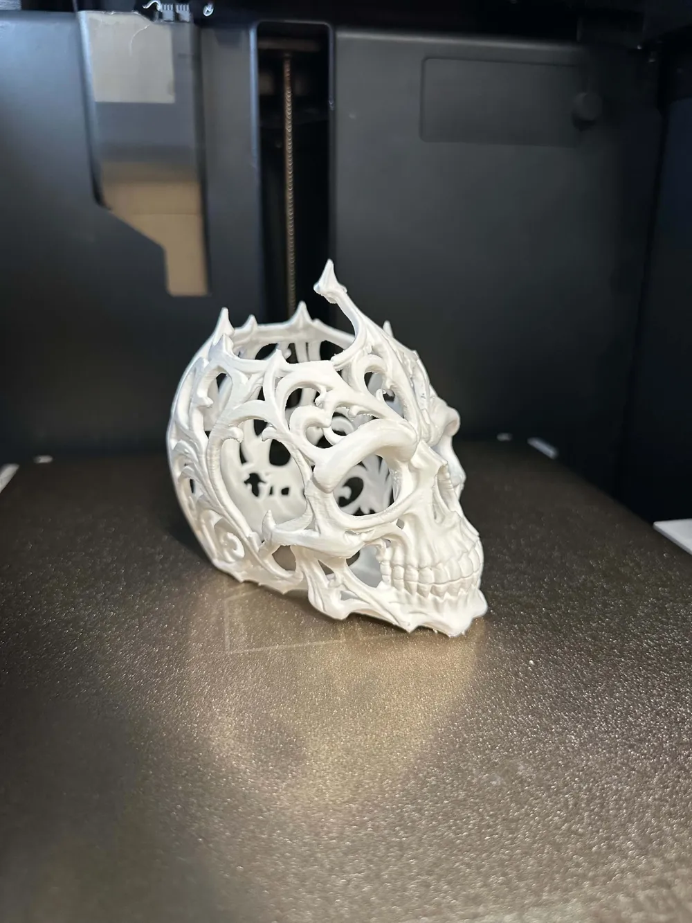Gothic Skull Tealight Holder - Free 3D Print Model - MakerWorld