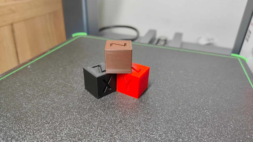 XYZ Calibration Cube by TOMPRESS3D MakerWorld