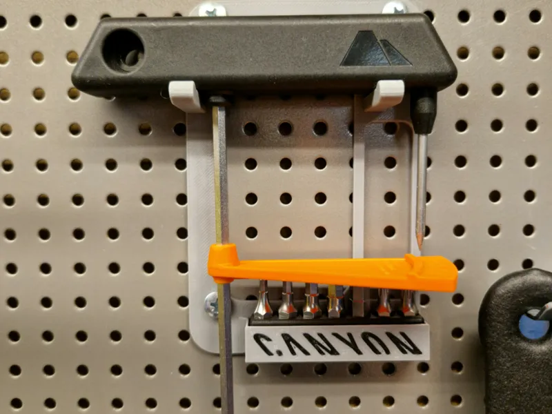 Canyon torque wrench holder
