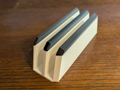 Double tablet stand