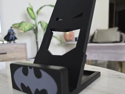 Batman Phone Stand + Earbuds Dock