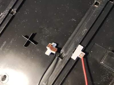 Carrera Digital 132 electrical contact tab