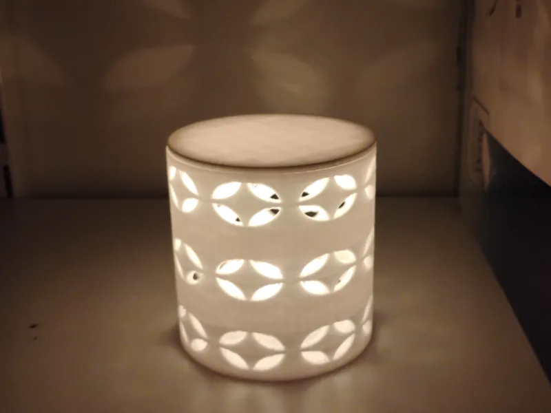 Tea light lantern