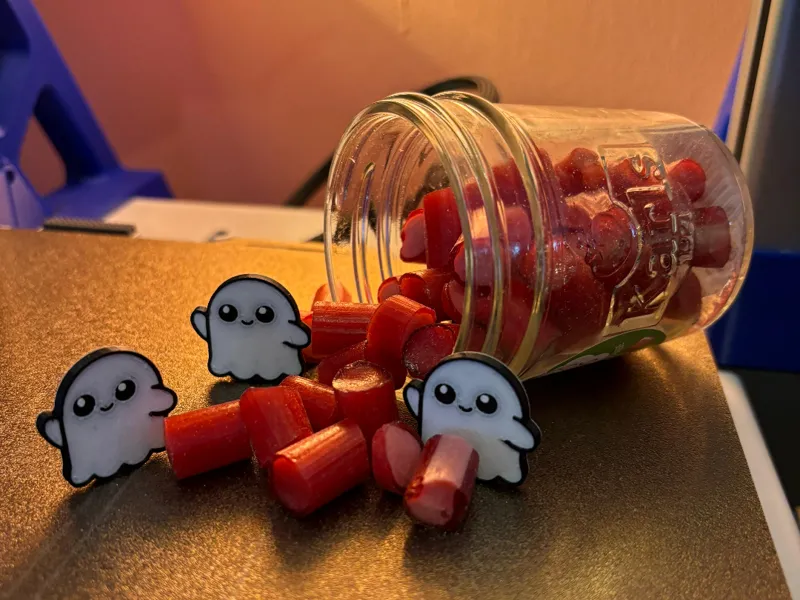 Cute ghosts want to steal your candy! - Halloween