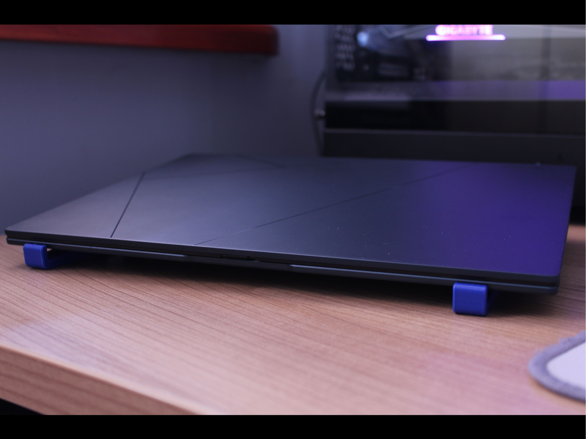 Simple 14" laptop stand