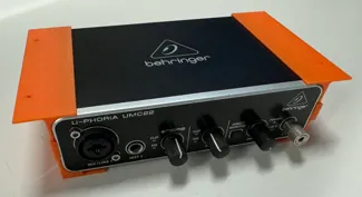 Behringer U-Phoria UMC22 wall/table brackets