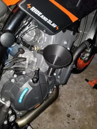 Entonnoir de remplissage d'huile pour KTM — photo 7