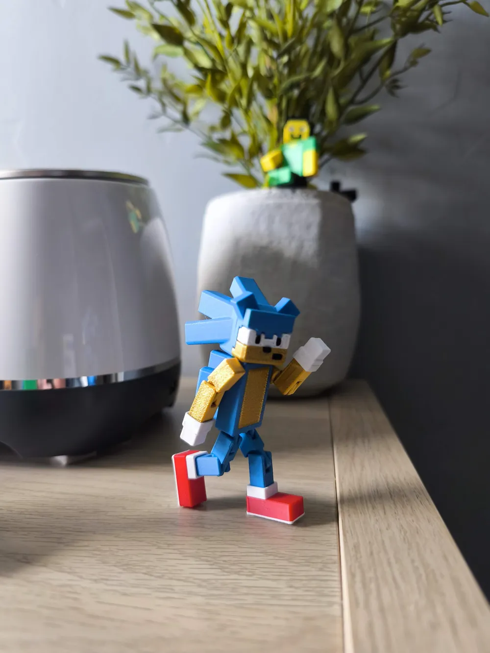 Sonic the Hedgehog - Minecraft Style - Free 3D Print Model - MakerWorld