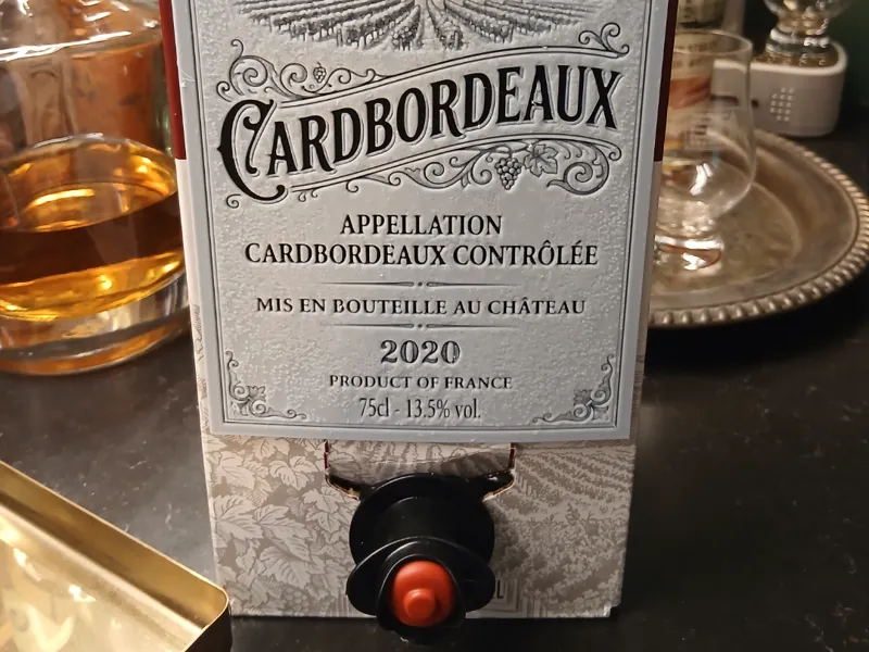 Cardbordeaux Faceplate for Box Wine
