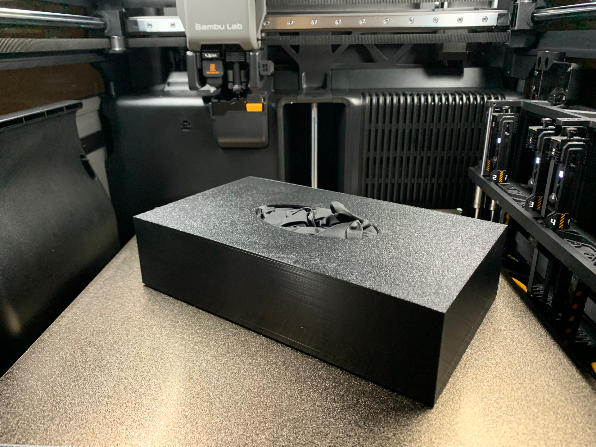 Box für Gummihandschuhe 