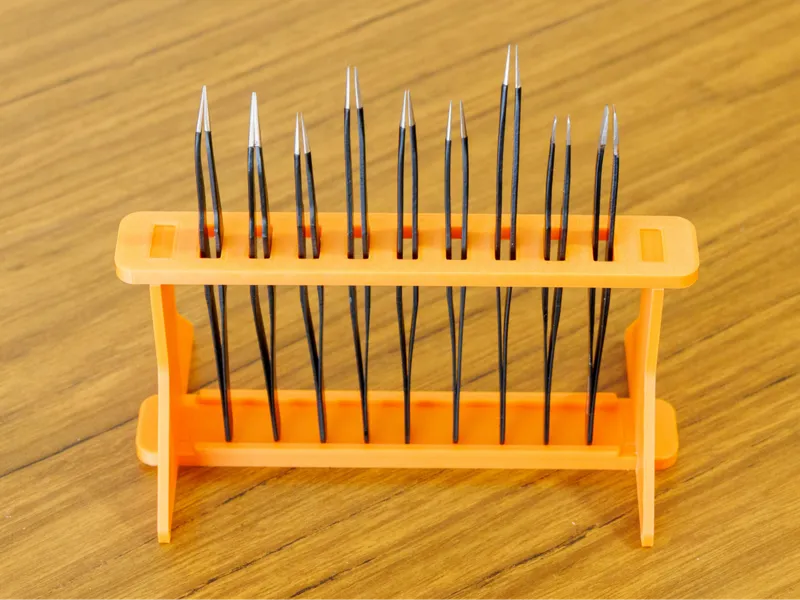 Interlocking Tweezers Holder for Nine