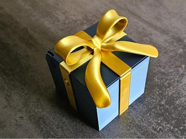 Gift box with automatic opening