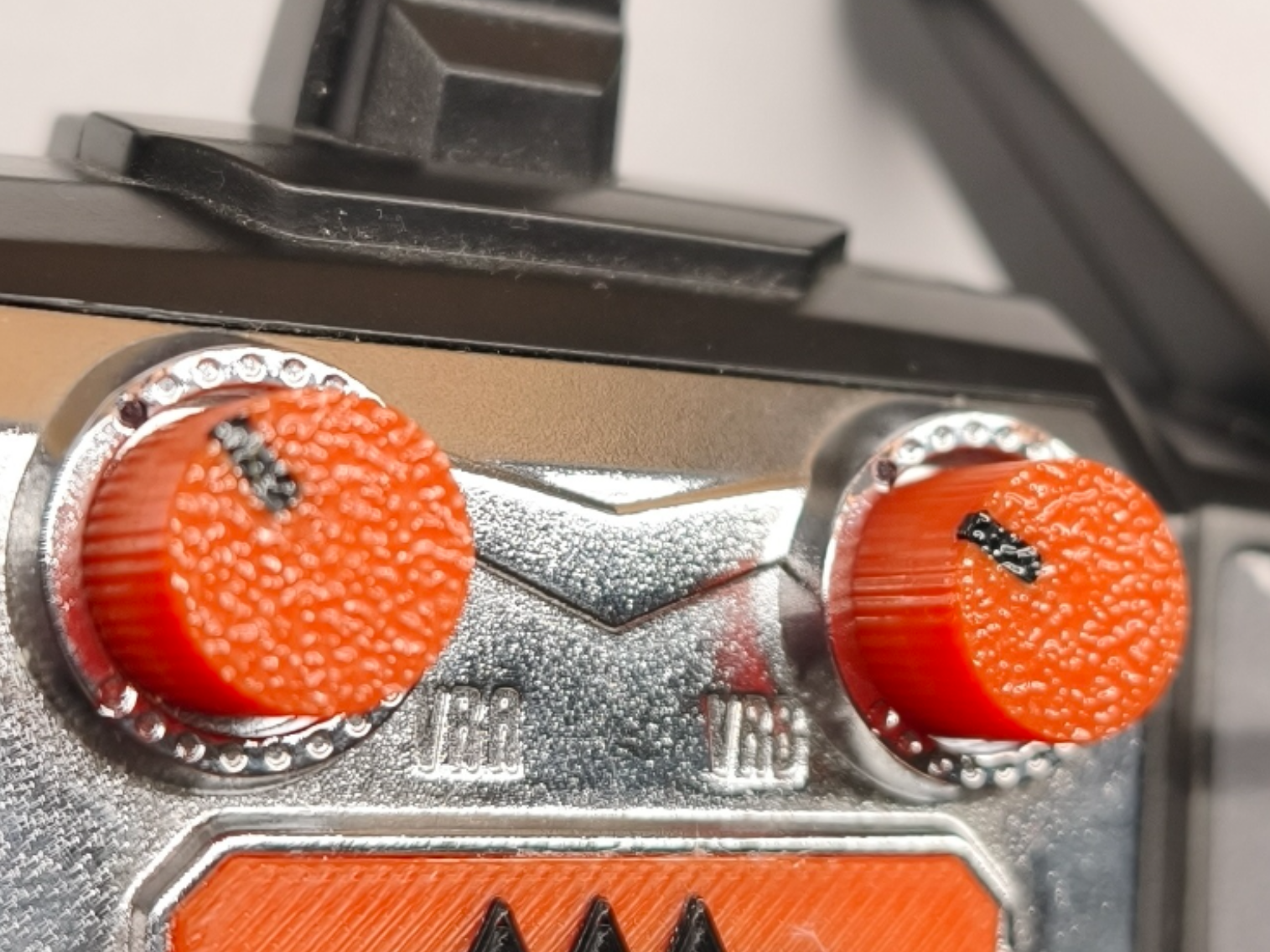 FlySky FS-i6_rotation_knobs
