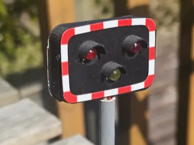 Gauge 1 UK Level Crossing Light