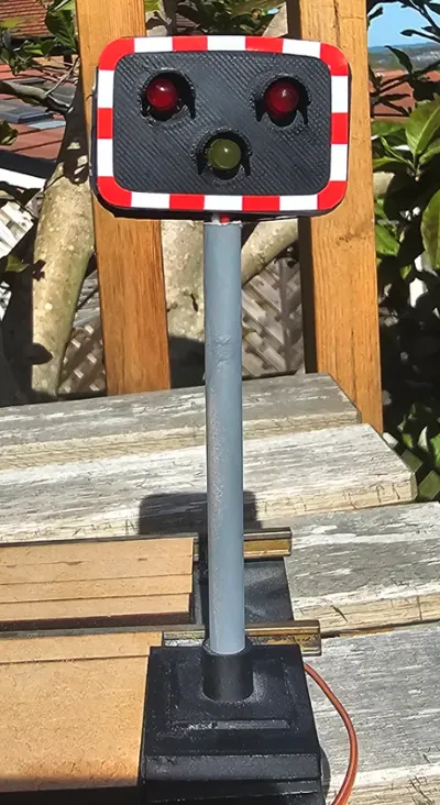 Gauge 1 UK Level Crossing Light by ALD Models MakerWorld: Download Free ...