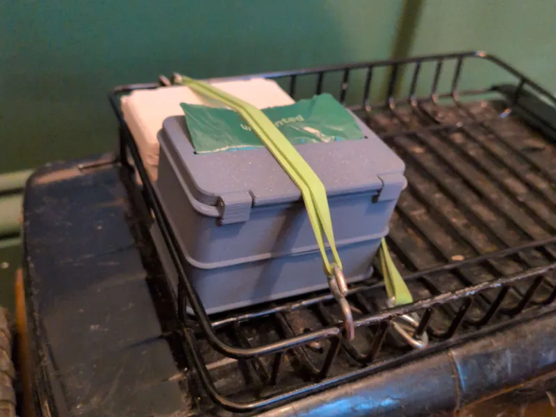 1.10 Scale Box for Dog Poop Bags