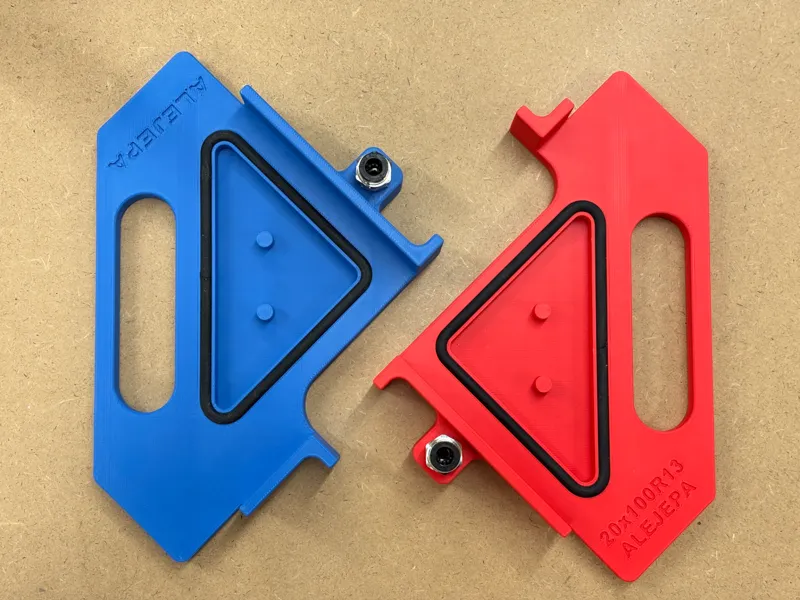 Vacuum-clamped Skirt Board Router Jig