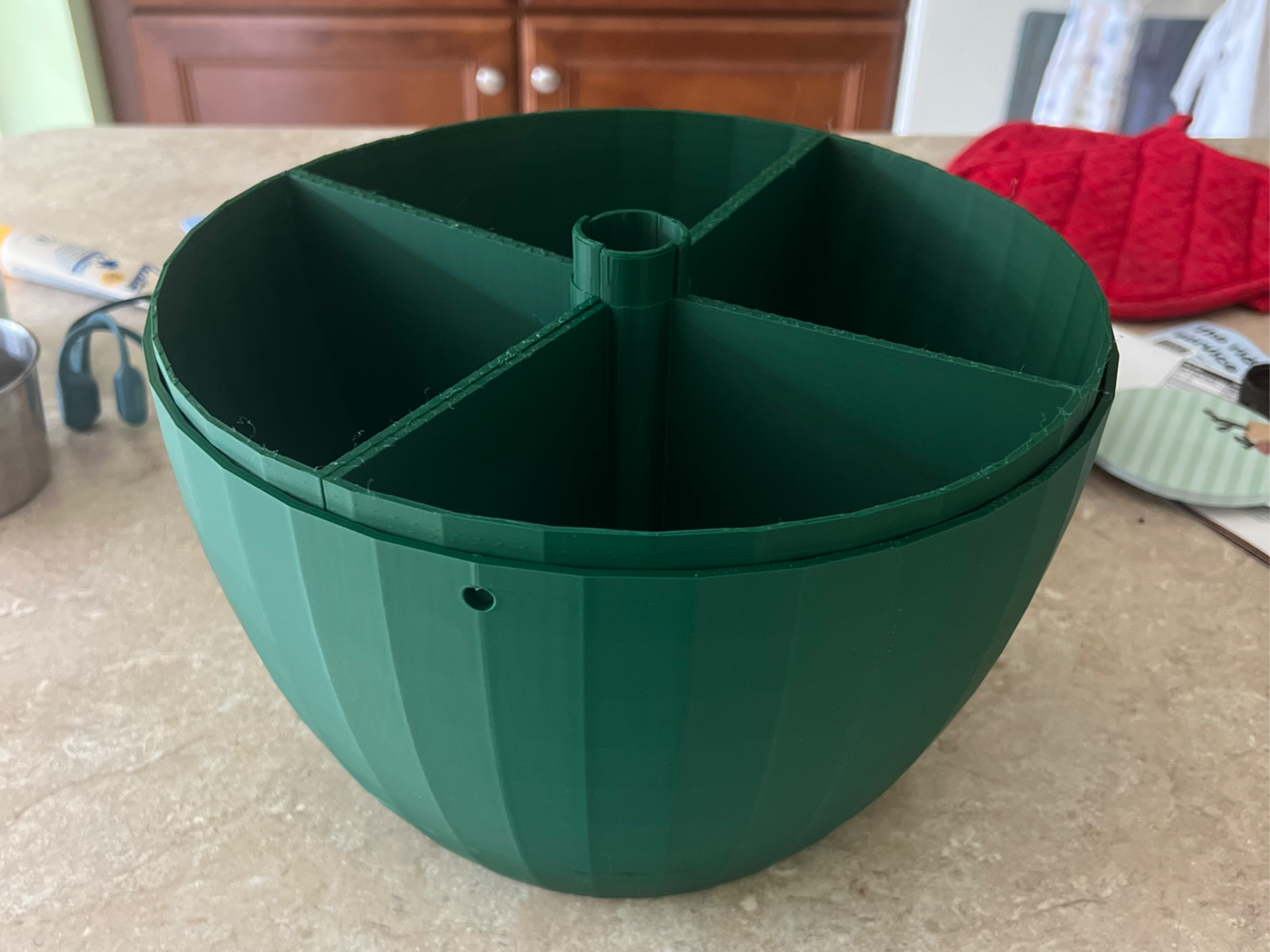 Self Watering Flowerpot 4 quadrants 3D model