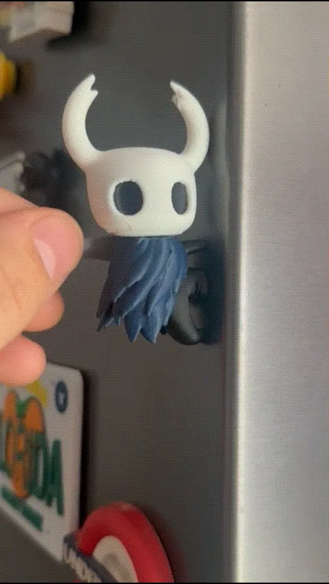 HOLLOW KNIGHT MAGNET view 2