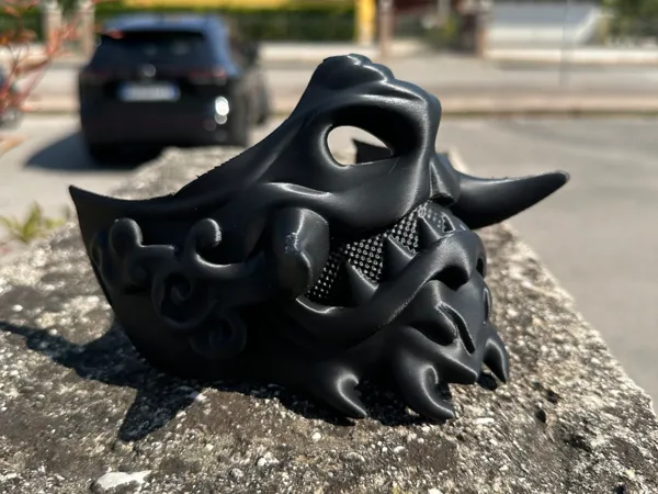 Masque Oni édition noire