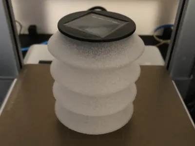 Solar garden light