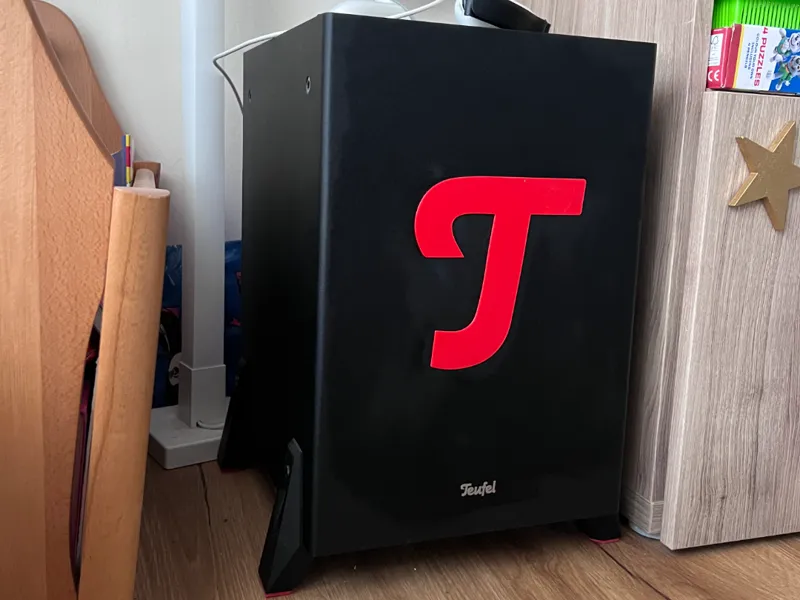 Big T logo of Teufel 