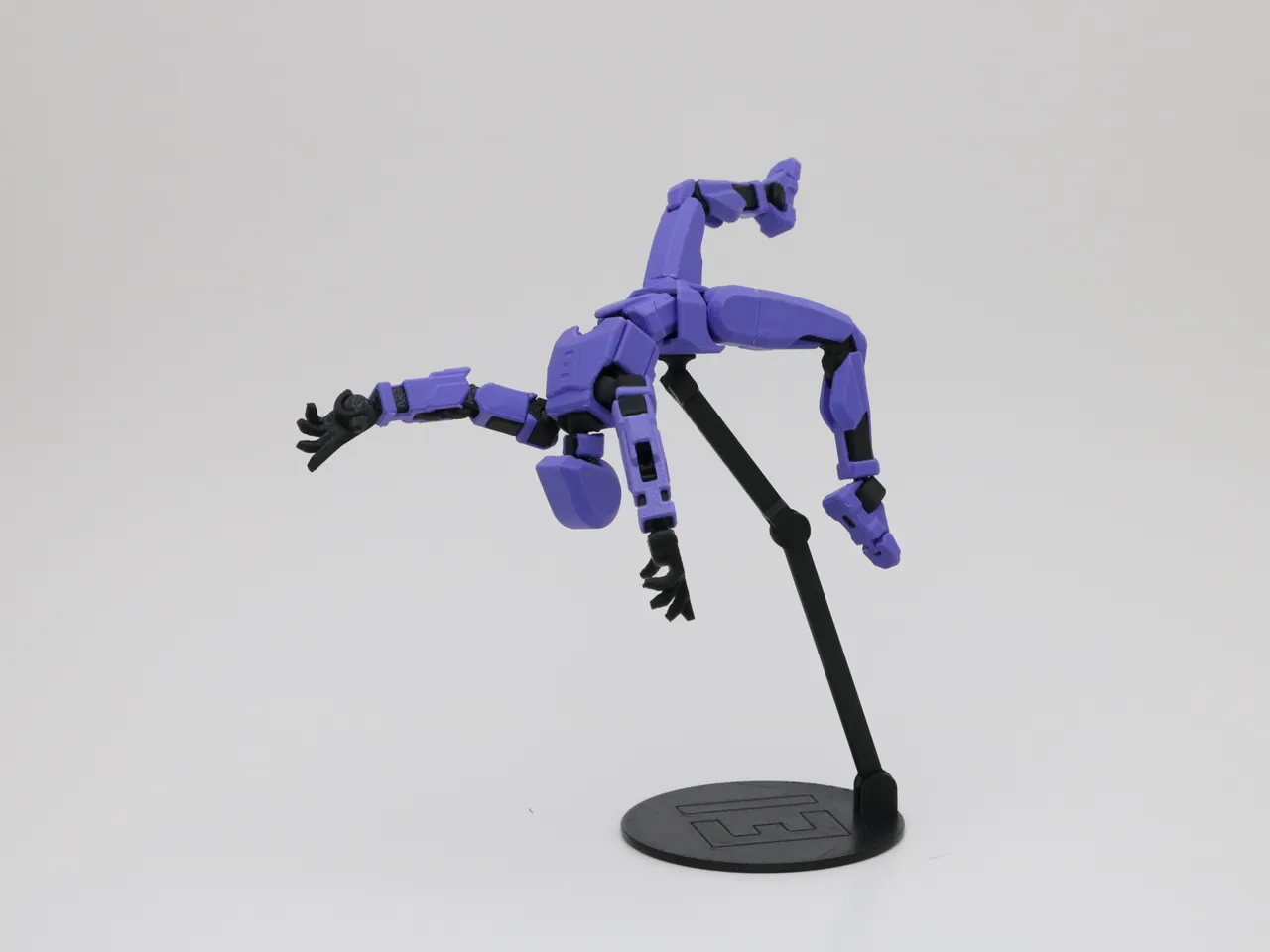 Dummy 13 - simple display stand view 4