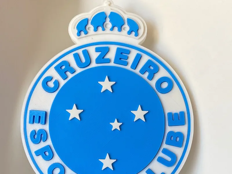 Escudo do Cruzeiro em alto relevo 