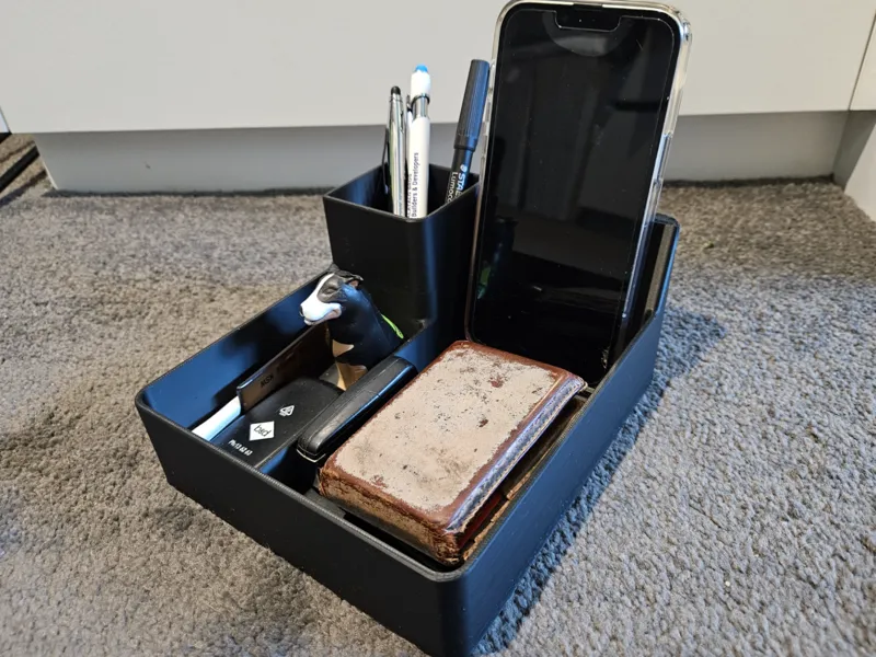 Desk organizer / tray