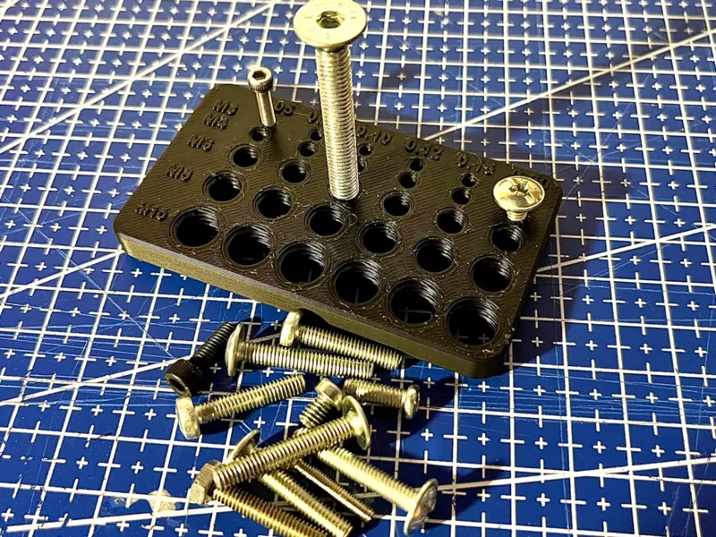 Tolerance tester for bolts