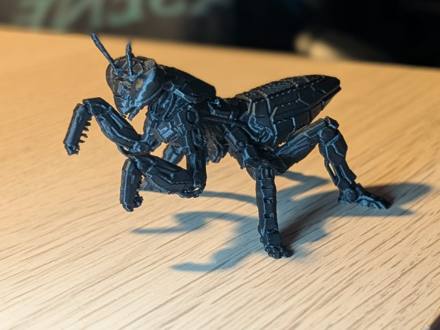 Detailreicher roboter Gottesanbeter