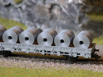 Steel Coils on Wooden Block in H0